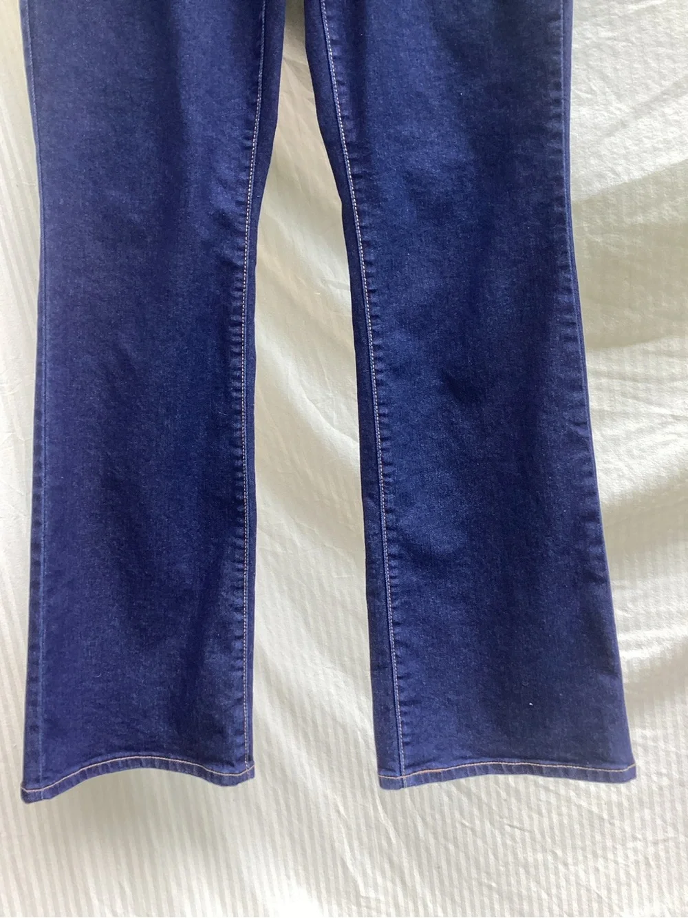 Levi's Dark Indigo straight leg Jeans, size W30 L32